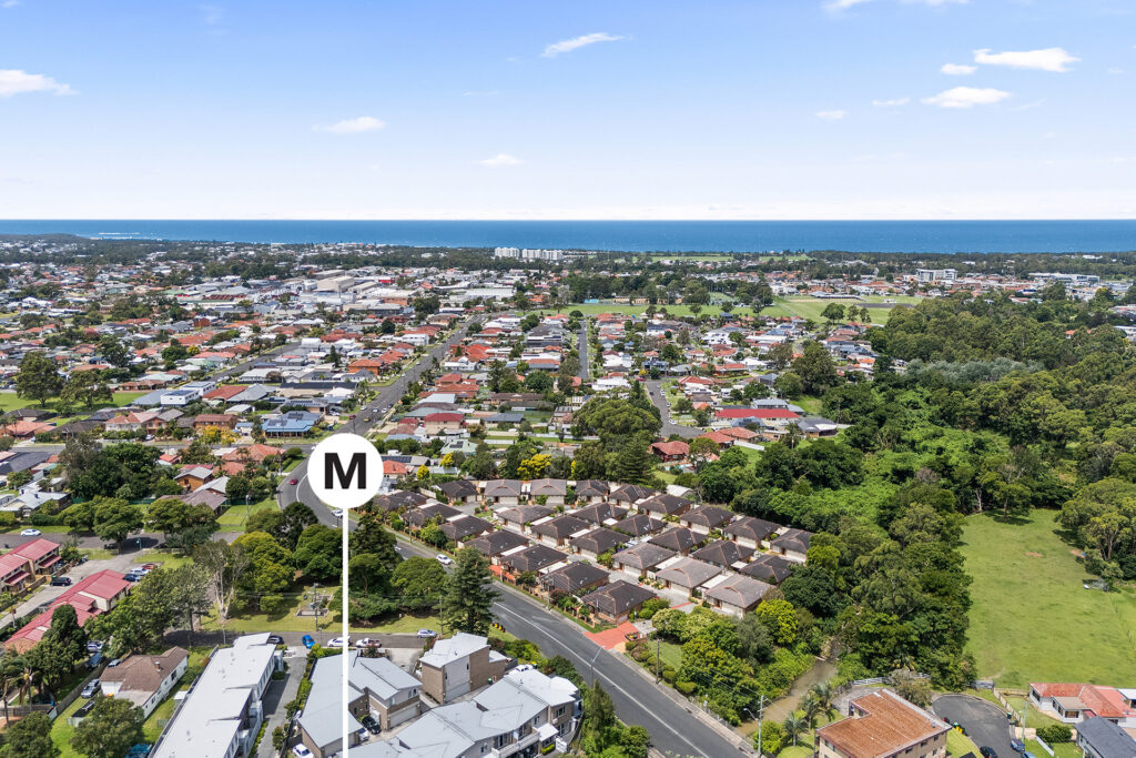 Sold - 2/8 Sproule Crescent - New Property in Balgownie - Real Estate by Andrew McLeod