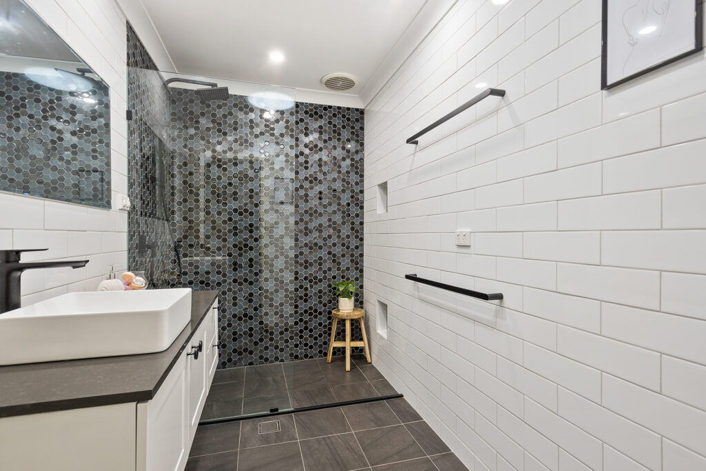 Sold - 4/69 Lake Parade - New Property in East Corrimal - Real Estate by Andrew McLeod