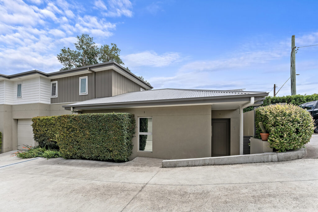 Sold - 1/208 Princes Highway - New Property in Bulli - Real Estate by Peter Armstrong