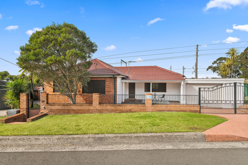 Sold - 141 Gladstone Avenue - New Property in Coniston - Real Estate by Simon 