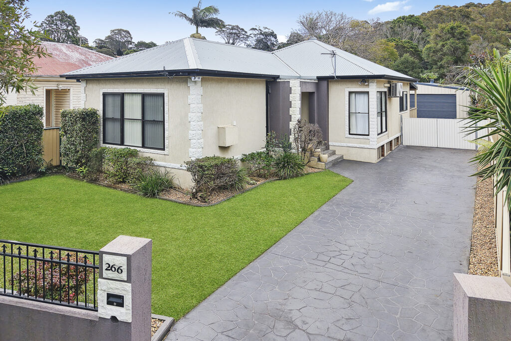 Sold - 266 Gladstone Avenue - New Property in Mount Saint Thomas - Real Estate by Simon 