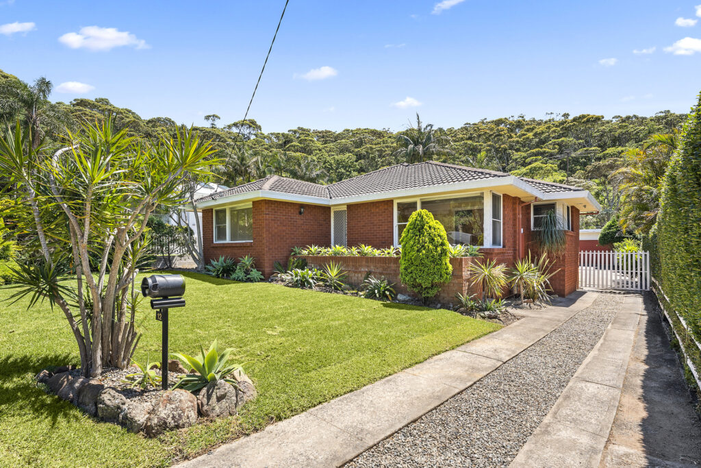Sold - 12 Squires Crescent - New Property in Coledale - Real Estate by Peter Armstrong