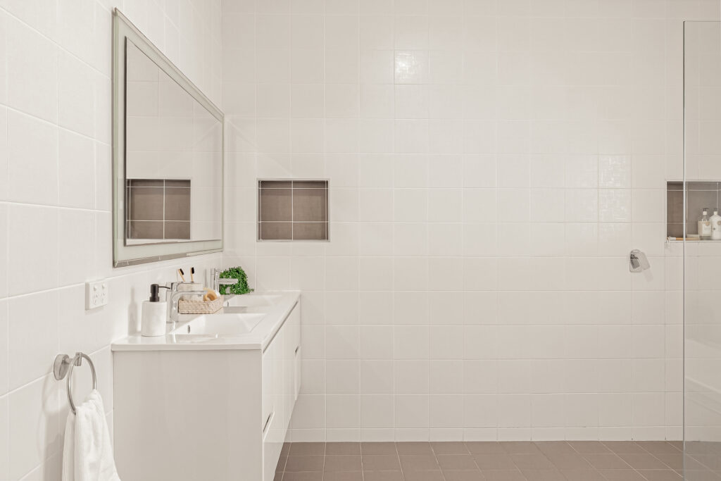 Sold - 34 Immarna Avenue - New Property in West Wollongong - Real Estate by Alisa Sturluson