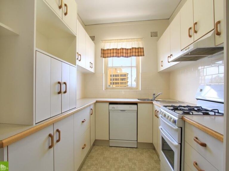 1/20 Cliff Road, Wollongong NSW 2500 - photo 3