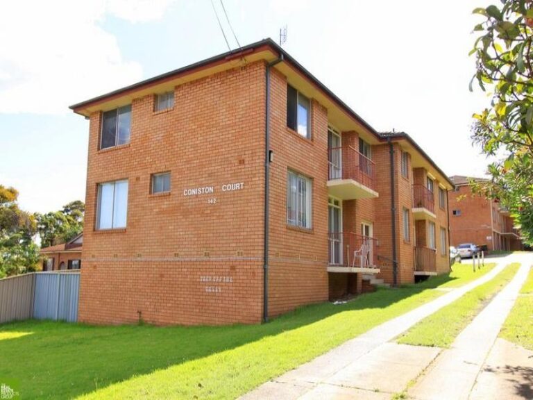 11/142 Gladstone Avenue, Coniston
