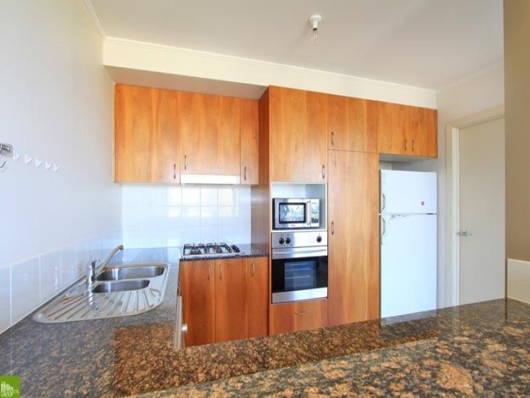 20/12 Bank Street, Wollongong NSW 2500 - photo 2