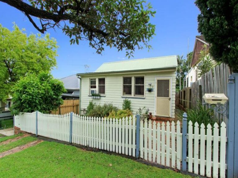 9 Hurt Street, West Wollongong