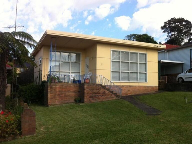 6 Grasmere Street, Mount Saint Thomas