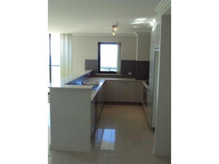 50/4 Bank Street, Wollongong NSW 2500 - photo 2