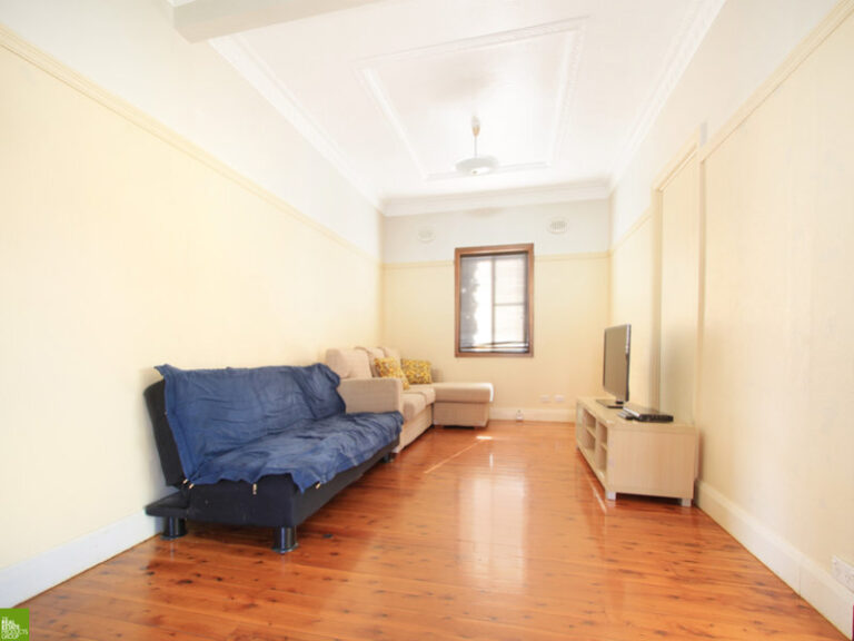 6 Frances Street, Gwynneville NSW 2500 - photo 3