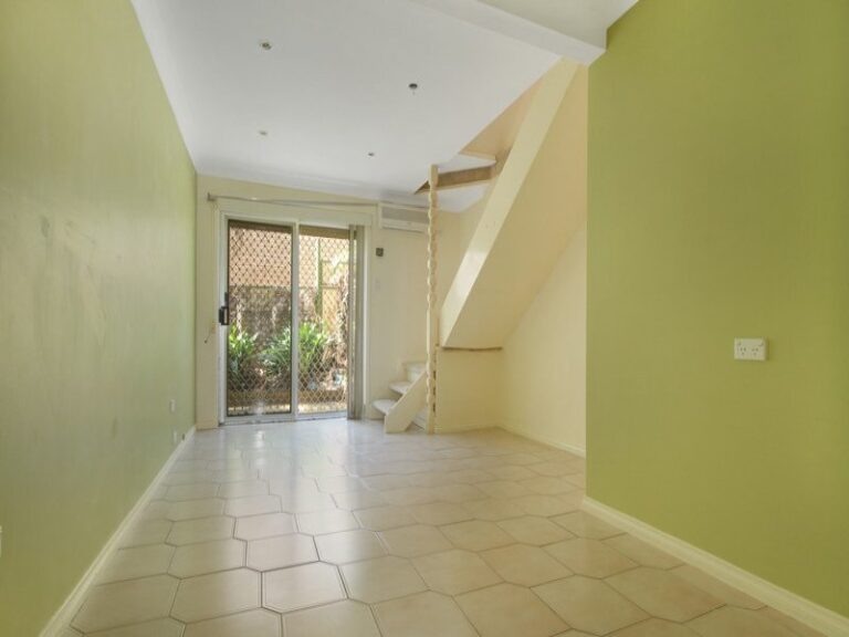 Sold - 91 Iola Avenue - New Property in Farmborough Heights - Real Estate by McGrath Wollongong