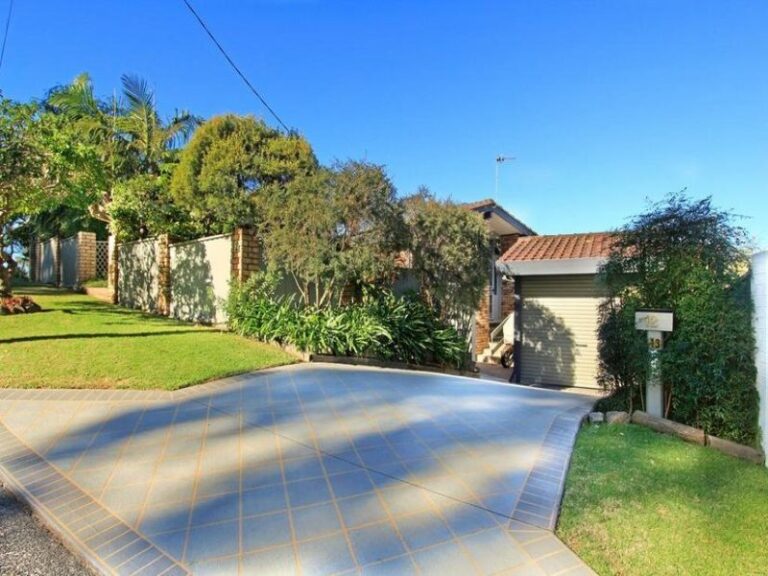 13 Parkman Place, Mount Keira
