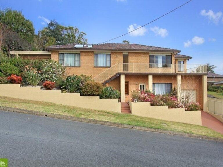 1 White Place, Figtree