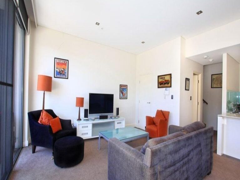 7/2-12 Young Street, Wollongong NSW 2500 - photo 4