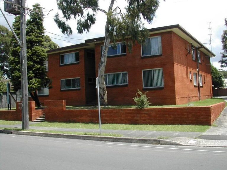 4/148 Auburn Street, Coniston