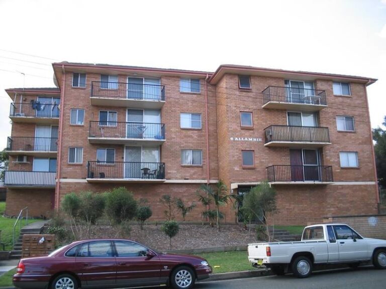 4/6 Eyre Place, Warrawong