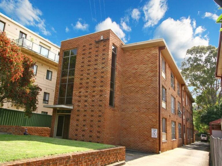 10/10 Bessell Avenue, North Wollongong