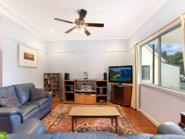 20 Kent Street, Bellambi NSW 2518 - photo 2