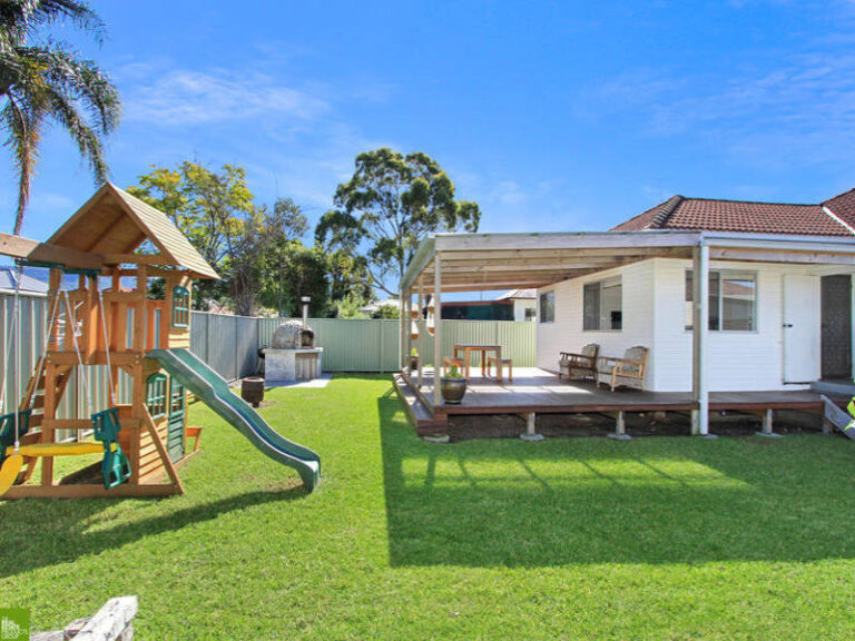 18 Townsend Avenue, Fairy Meadow