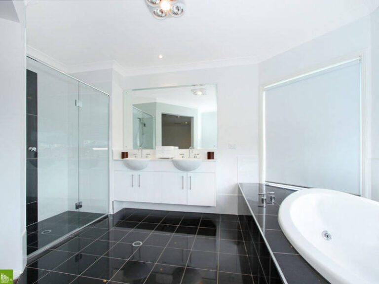 Sold - 121 Shearwater Drive - New Property in Lake Heights - Real Estate by McGrath Wollongong