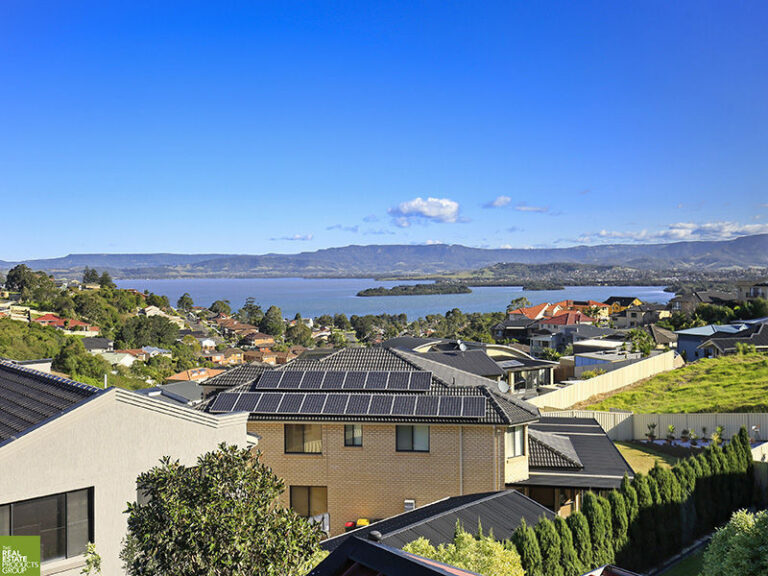 115 Shearwater Drive, Lake Heights