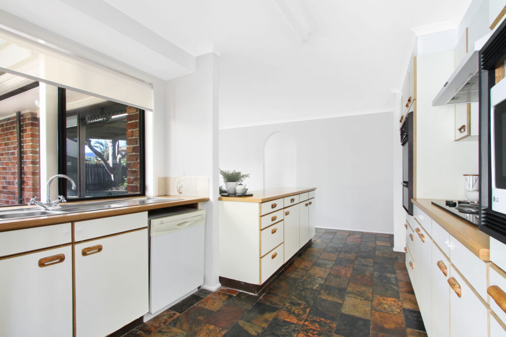 Sold - 26 Sunray Crescent - New Property in Horsley - Real Estate by McGrath Wollongong