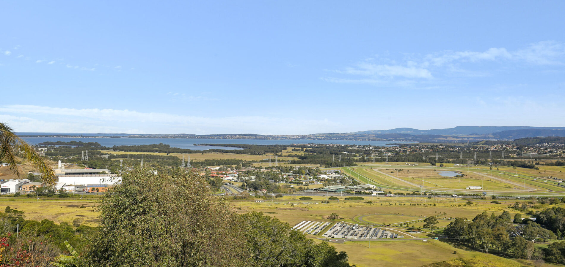 179 Farmborough Road, Farmborough Heights