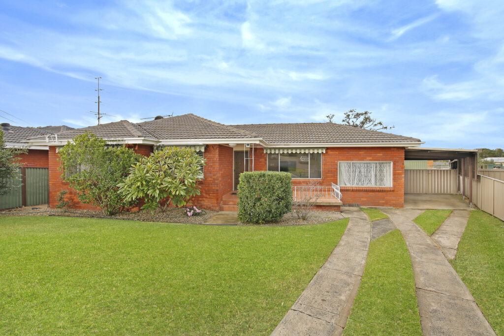 11 Whiting Crescent, Corrimal NSW 2518 - McGrath Illawarra