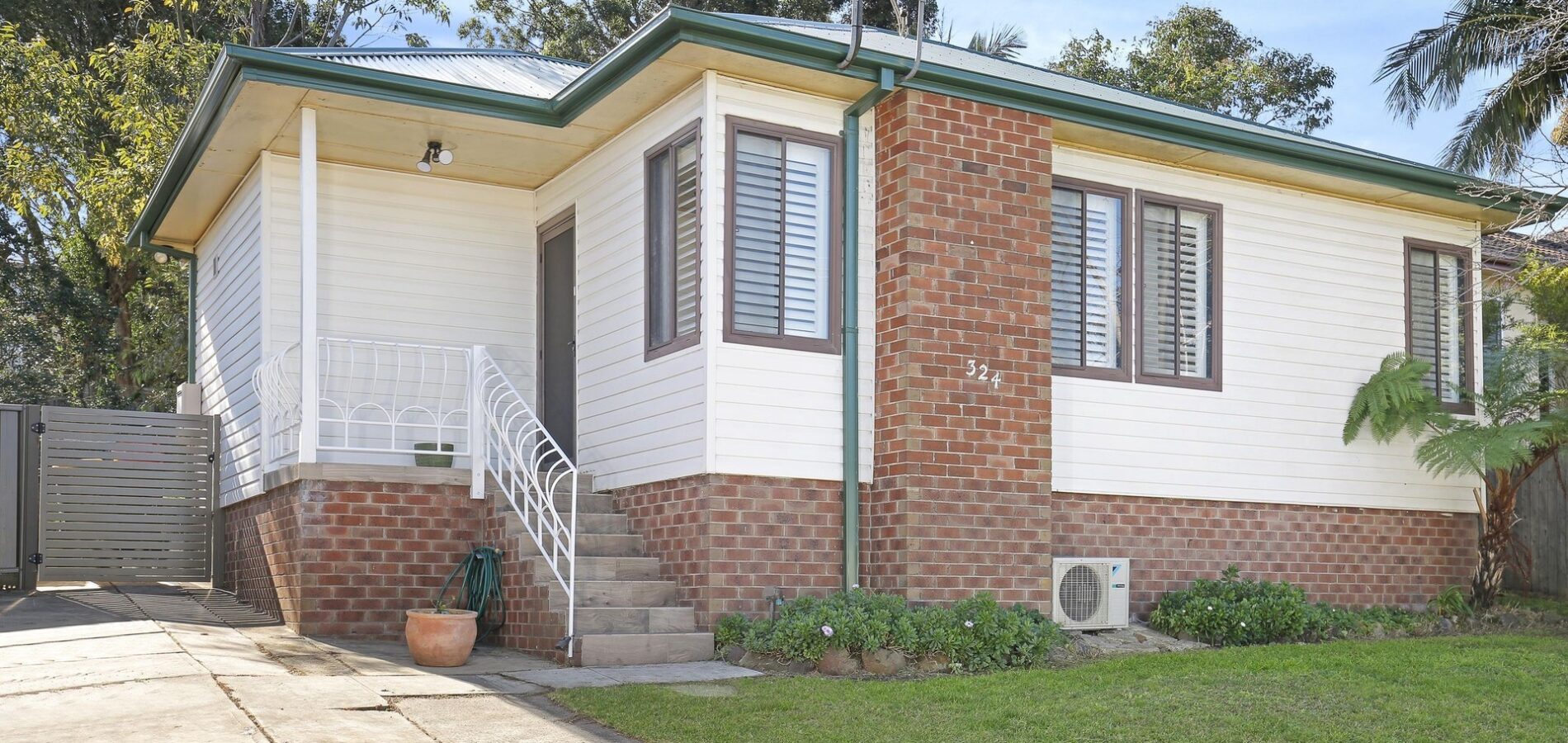 324 Gladstone Avenue, Mount Saint Thomas