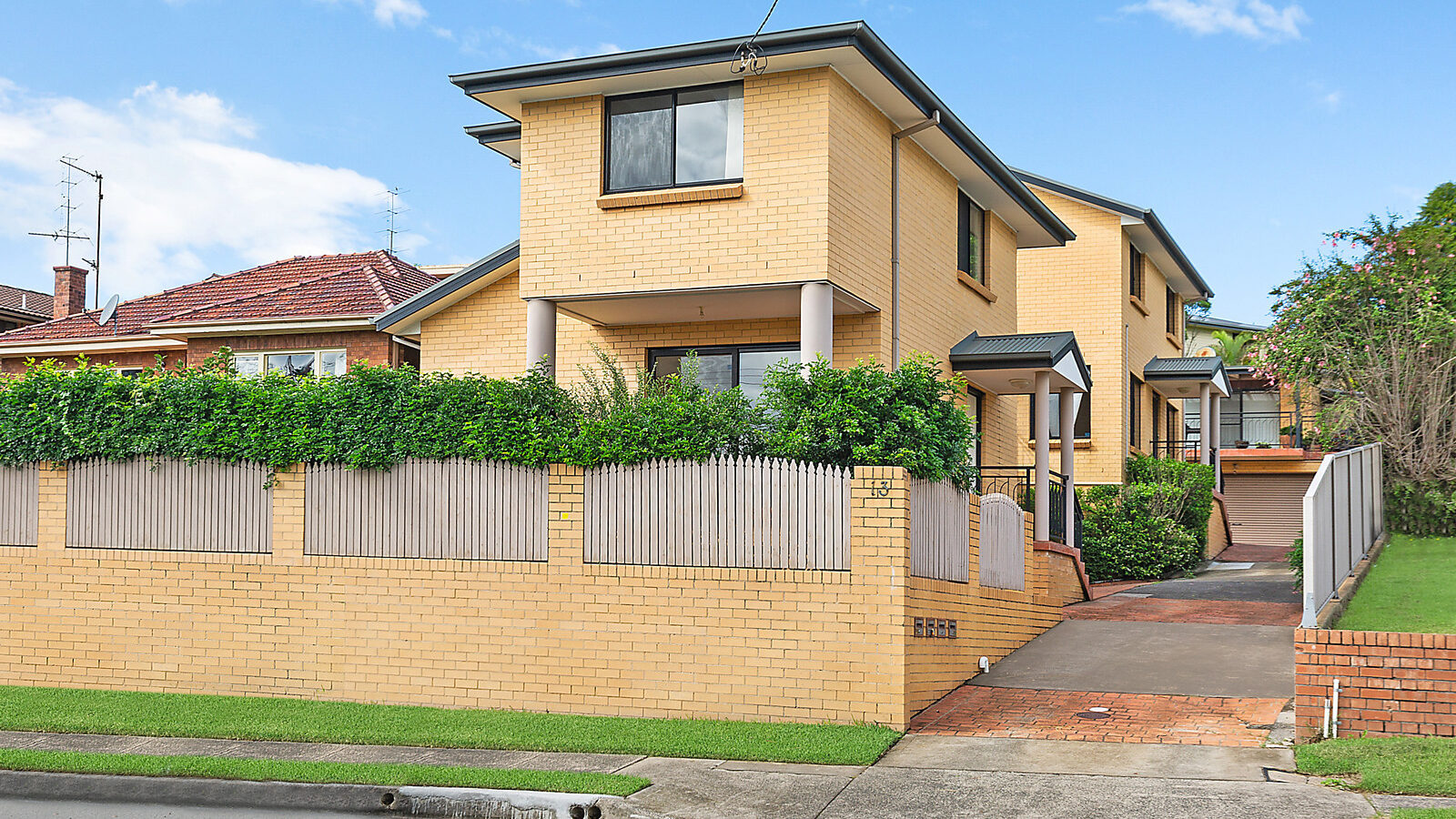 1/13 Rowland Avenue, Wollongong