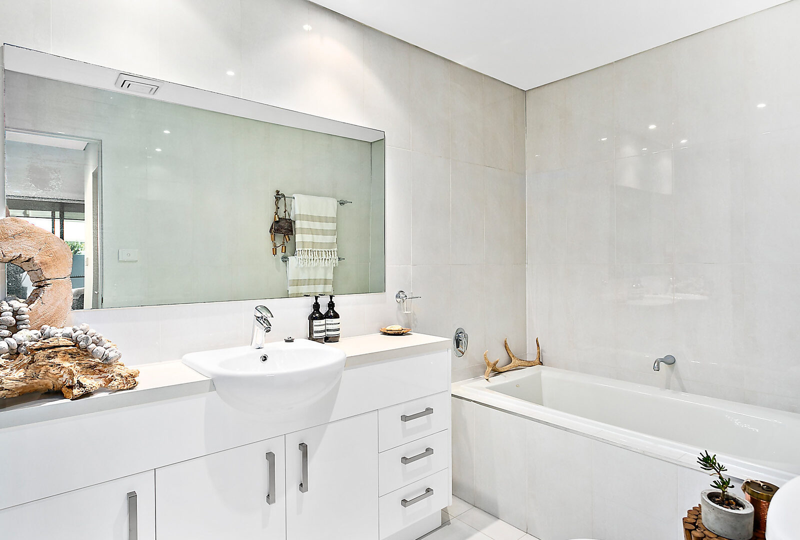 Sold - 1/14 Pleasant Avenue - New Property in North Wollongong - Real Estate by McGrath Wollongong