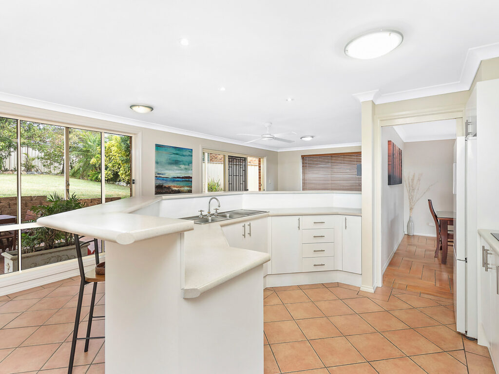 16 Honeyeater Close, Farmborough Heights NSW 2526 - photo 2