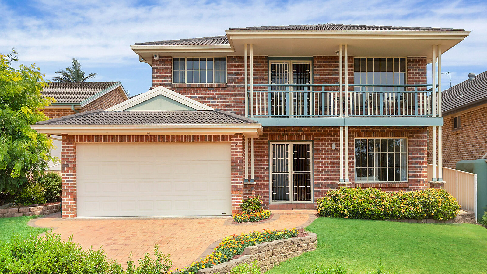 16 Honeyeater Close, Farmborough Heights