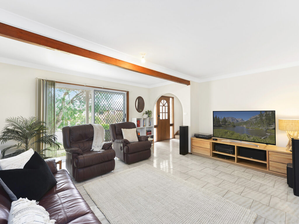 Sold - 32 Kooranga Crescent - New Property in Cordeaux Heights - Real Estate by 