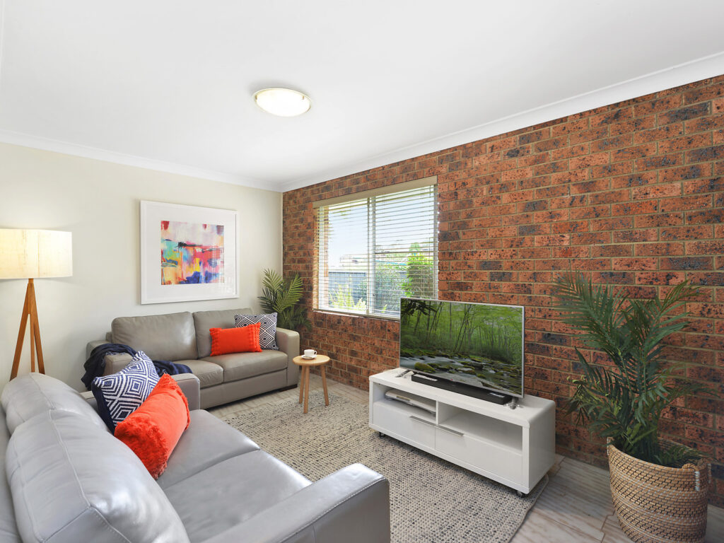 Sold - 32 Kooranga Crescent - New Property in Cordeaux Heights - Real Estate by 