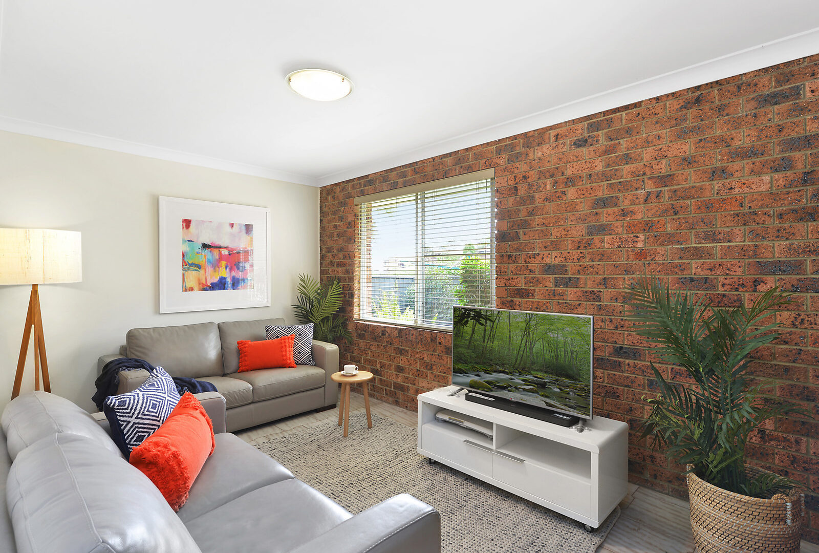 Sold - 32 Kooranga Crescent - New Property in Cordeaux Heights - Real Estate by 