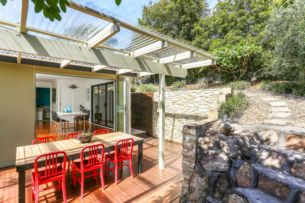 Sold - 115 Iola Avenue - New Property in Farmborough Heights - Real Estate by 