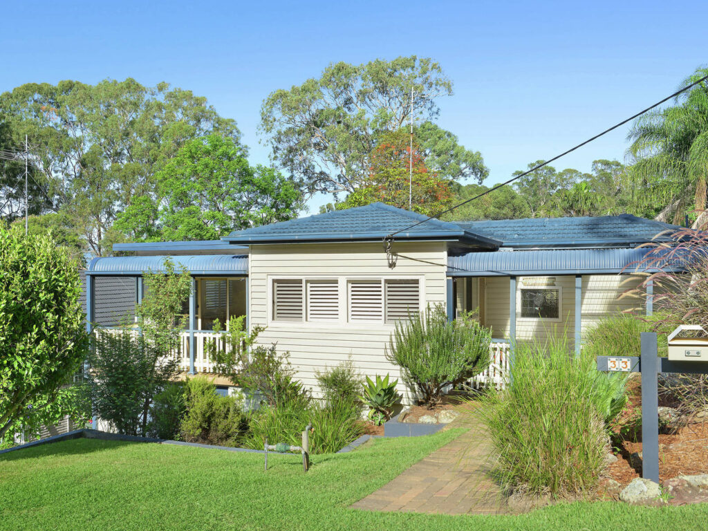 Sold - 33 Bristol Parade - New Property in Farmborough Heights - Real Estate by 
