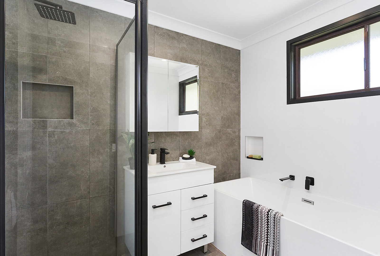 20 Kilbirnie Place, Figtree NSW 2525 - photo 3