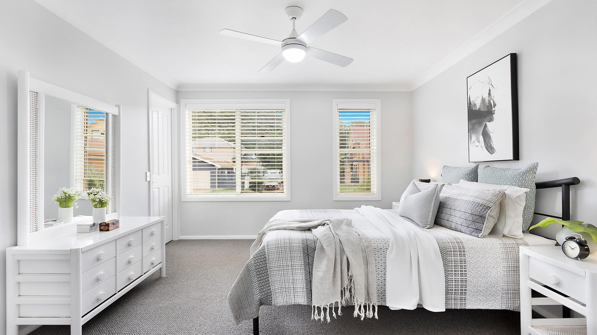 Sold - 17 Lyrebird Way - New Property in Farmborough Heights - Real Estate by 
