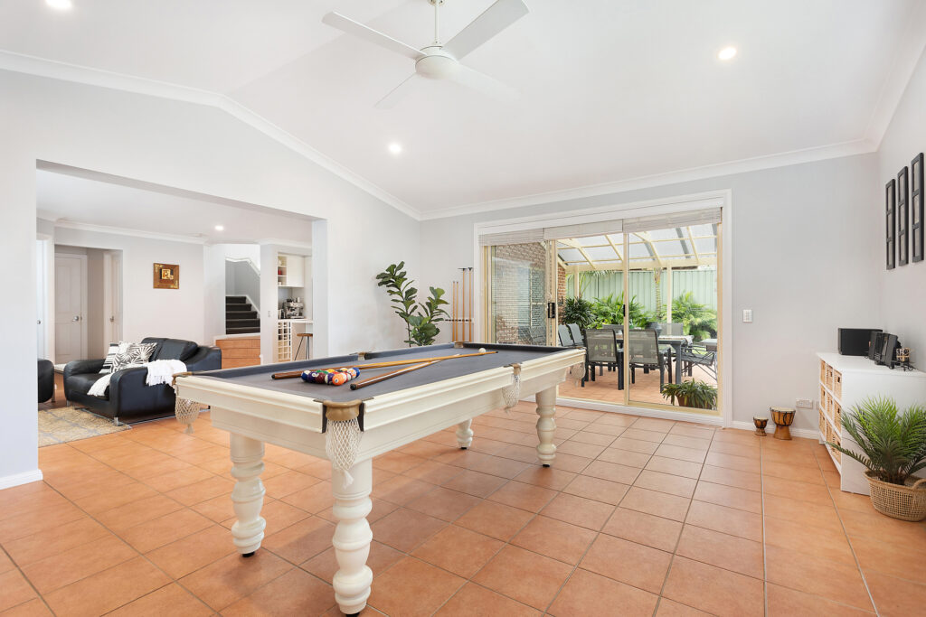 Sold - 17 Lyrebird Way - New Property in Farmborough Heights - Real Estate by 