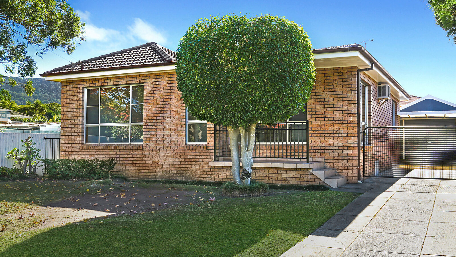 16 Tamblin Street, Fairy Meadow