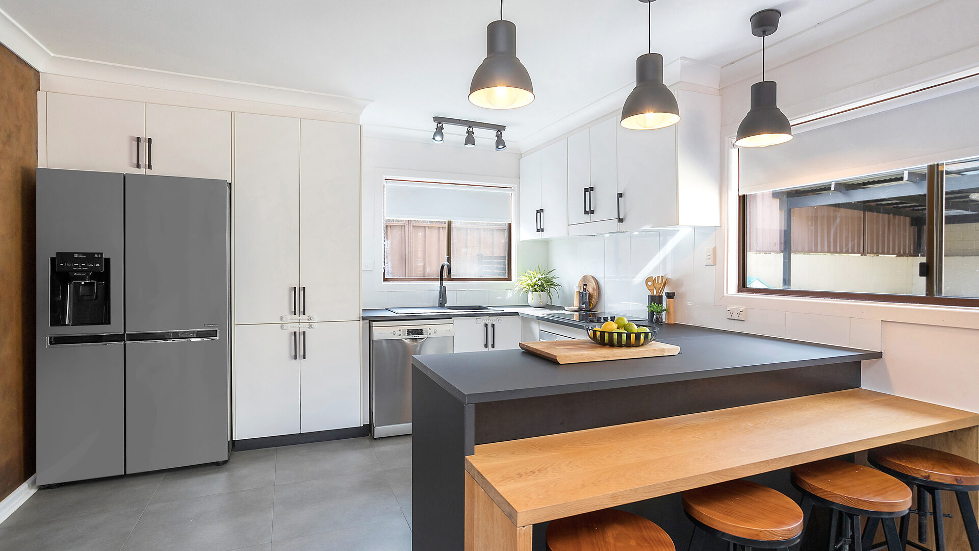 Sold - 10 Stanley Avenue - New Property in Farmborough Heights - Real Estate by 