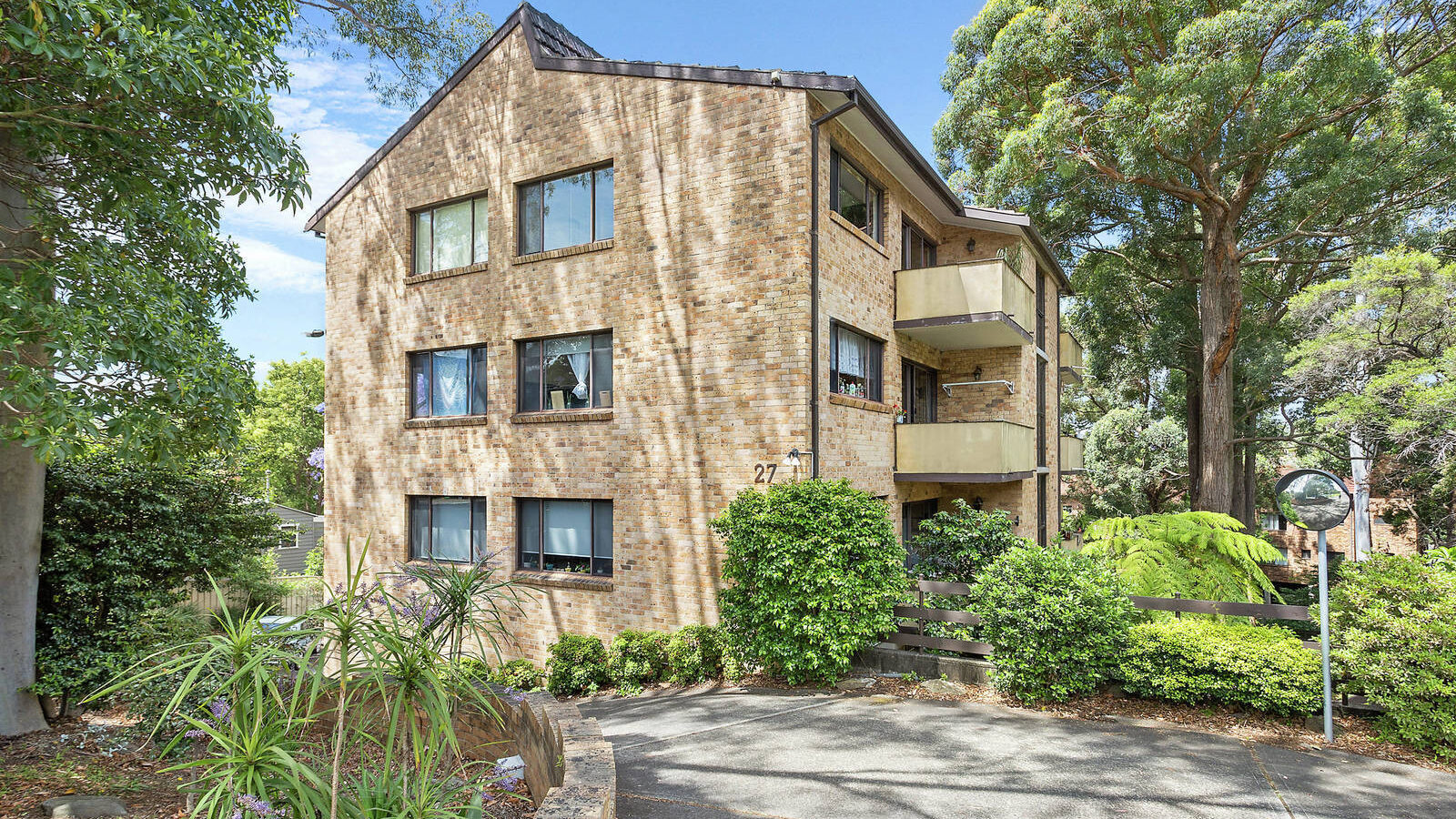 Sold - 2/27 Mangerton Road - New Property in Wollongong - Real Estate by