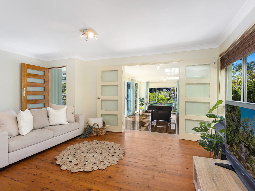 Sold - 7 Aminya Place - New Property in Farmborough Heights - Real Estate by 