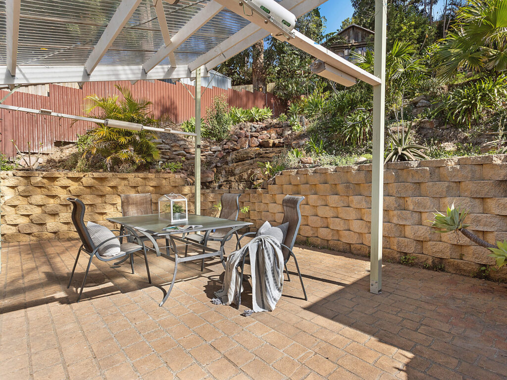 Sold - 7 Aminya Place - New Property in Farmborough Heights - Real Estate by 