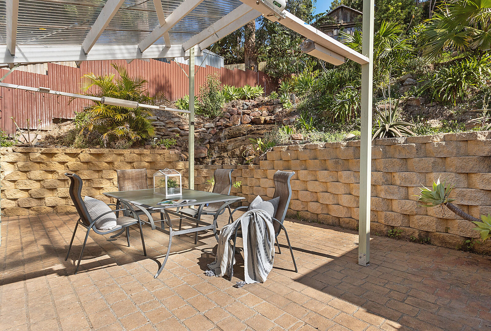 Sold - 7 Aminya Place - New Property in Farmborough Heights - Real Estate by 
