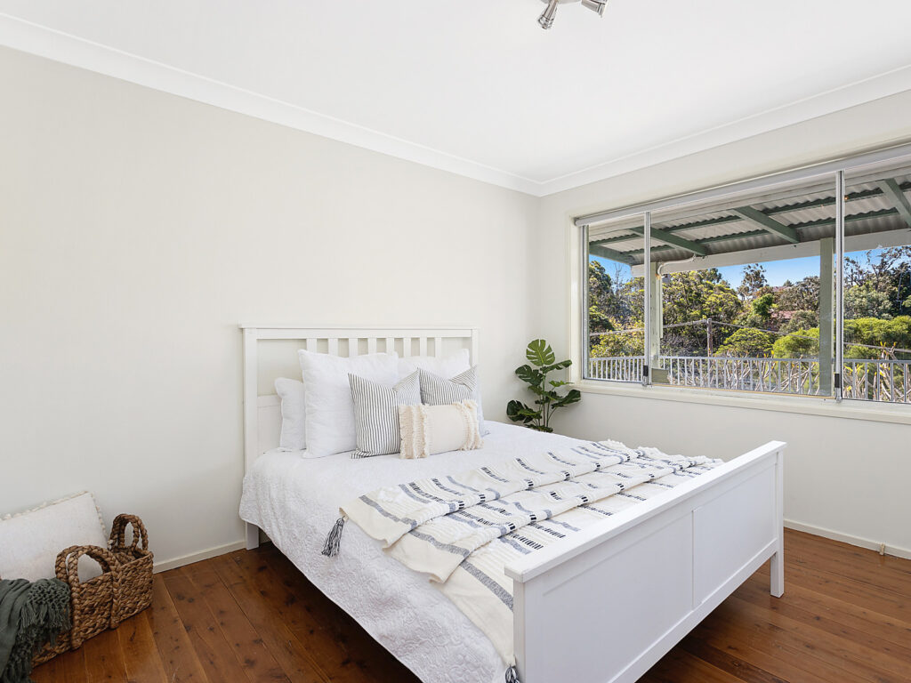 Sold - 7 Aminya Place - New Property in Farmborough Heights - Real Estate by 