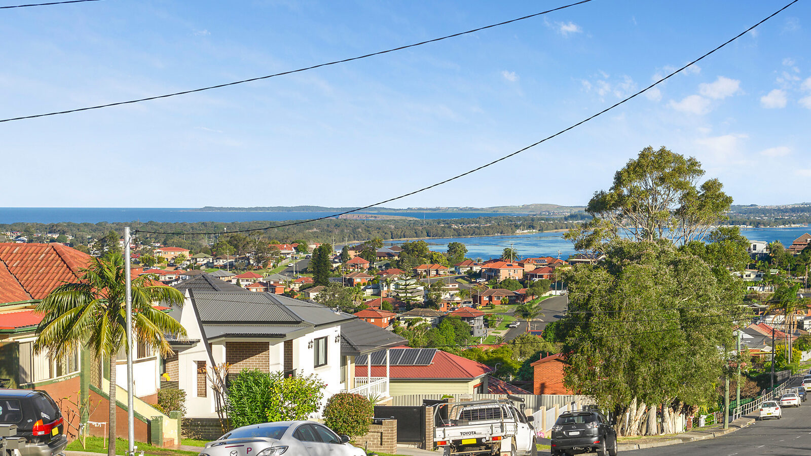 8 Lake Heights Road, Lake Heights