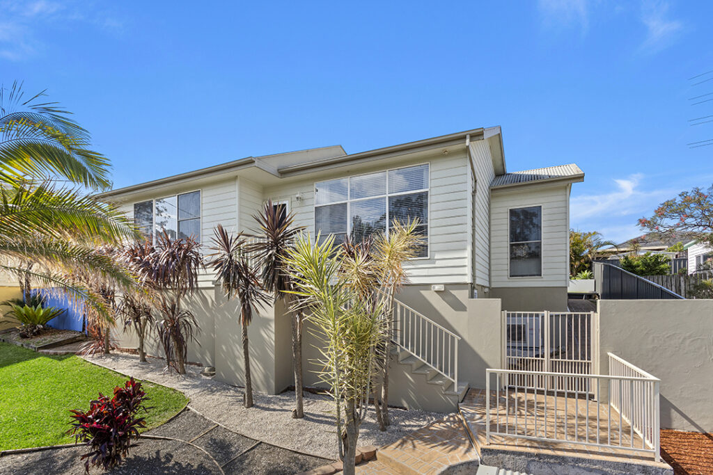 Sold - 30 Stanley Avenue - New Property in Farmborough Heights - Real Estate by 
